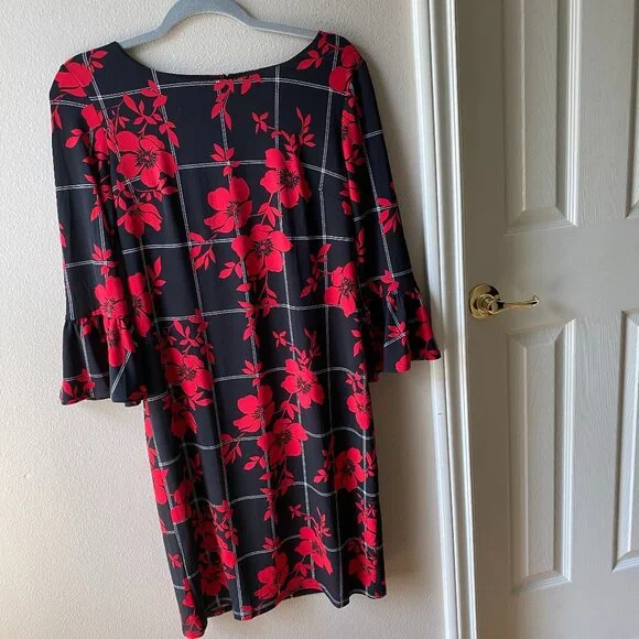 liz claiborne dresses red Vintage Ladies Liz Claiborne Red Silk Maxi Dress